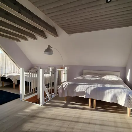 Modern Apartment *