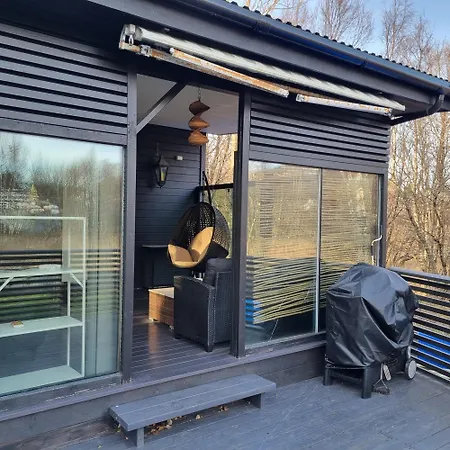 Modern Apartment *